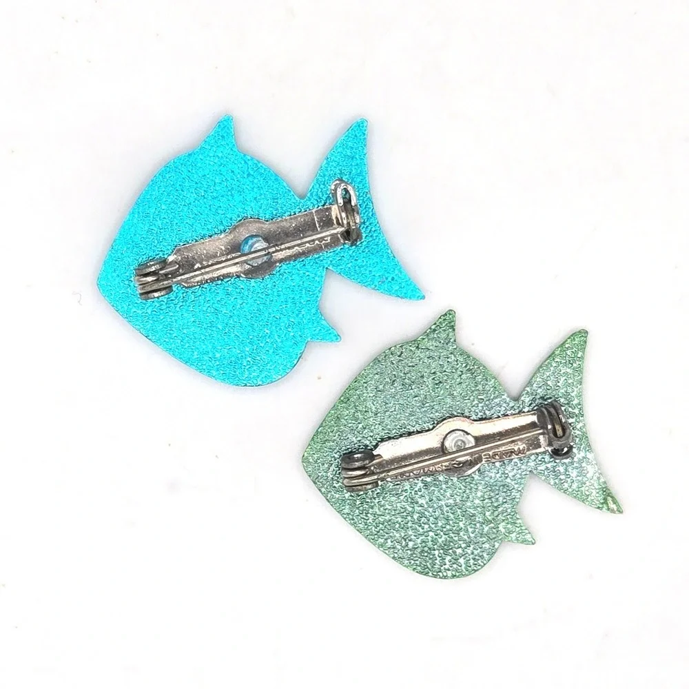 Vintage Made in‎ Germany Etched Metal Fish Brooch Pin Set Teal Green Geometric